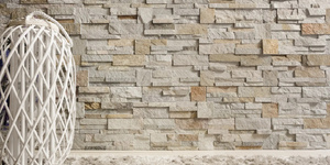 Бежевые каменные стены в интерьере 3D панели RKS SLATE Кварцит Beige Slate заказать (2)
