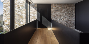 Каменная стена в интерьере из 3D панели RKS SLATE  Кварцит Biege Quartz Country фото интерьера, купить камень с доставкой в РКС Клинкер (13)