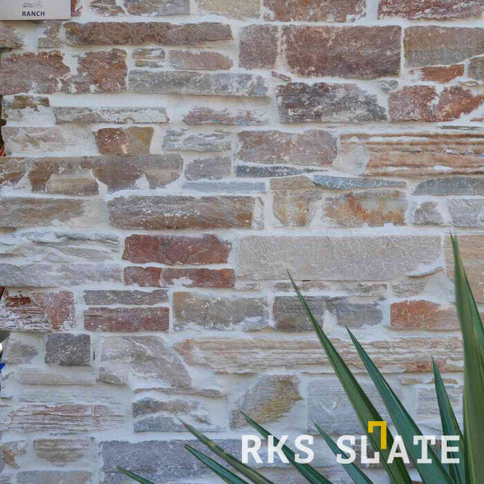 Фасадный облицовочный камень Beige Quartz Strips в Белгороде