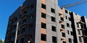 Кирпич клинкерный ЛСР Кембридж для многоквартирного дома - фото проекта (1)