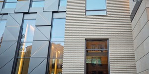 Клинкерный кирпич ЛСР Стокгольм гладкий многоквартирный дом фото (3)