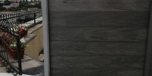 Террасная доска ДПК Bamberg Universal Board English Barnwood забор между балконами из дпк (2)