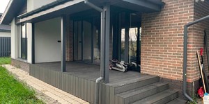Террасная доска ДПК Turtle Shell Scottish Slatewood Co-Extrusion крыльцо из дпк процесс монтажа (6)