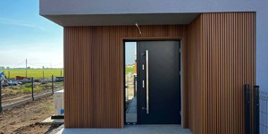 Реечная панель ДПК Turtle Shell, Middle Lines, Australian Palisander Co-Extrusion отделка стен крыльца рейками фото
