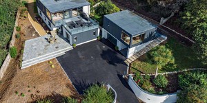 Реечная панель ДПК Turtle Shell, Middle Lines, Faroese Smokewood Co-Extrusion смотреть фото готовых домов с рейками на фасаде (8)