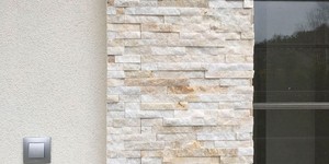 3D панели из натурального камня Кварцит Beige Quartz Classic от бренда  RKS SLATE готовый фасад фото