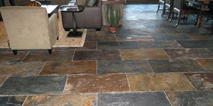 Натуральная плитка из сланца разноцветная в интерьере фото RKS SLATE Сланец Kund Multicolor Natural